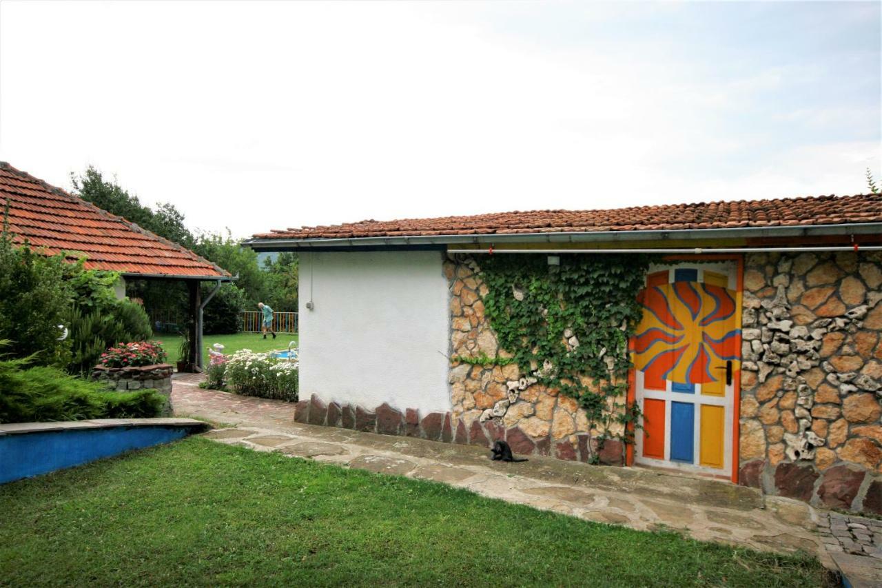 Chuchi Guest House 1 Zlatna Panega Exterior foto