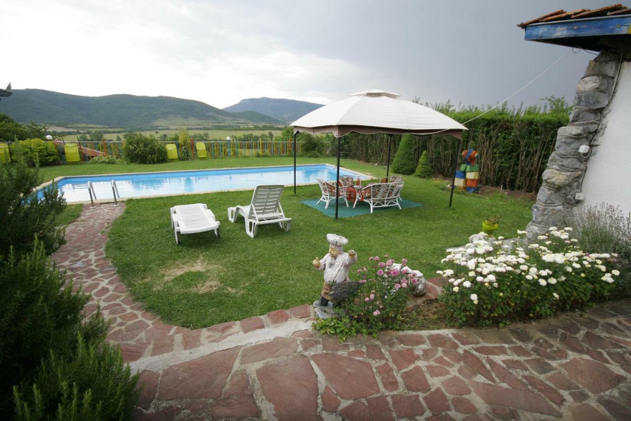 Chuchi Guest House 1 Zlatna Panega Exterior foto